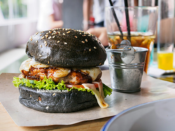 Road 90’s Cafe, jalan Wahidin (Closed)