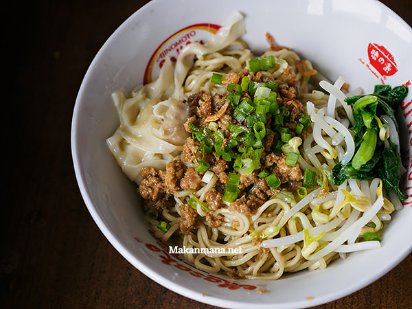 Mie Pangsit Khek Bireuen
