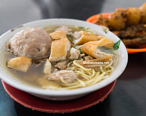 Bakso Ayam Cianjur Jl. Madong Lubis