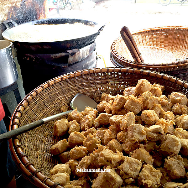Tahu Isi Nyonya Endang