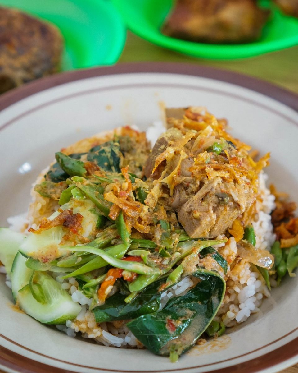 Hidangan Teras Asyifa: ‘Nasi Khas Minang ini Belum Pernah Mengecewakan’