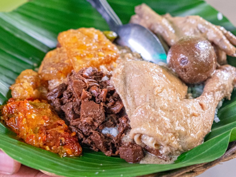 Ini Dia 5 Kuliner Khas Jawa yang Bisa Kamu Temukan di Medan!