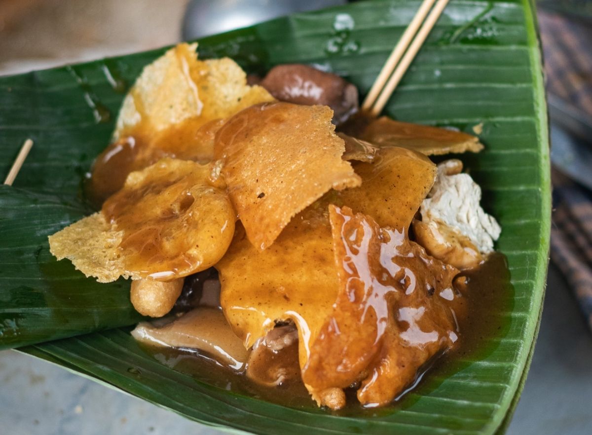 Tok Tok Ahuat, Kuliner Jeroan B2 yang Hampir Terlupakan